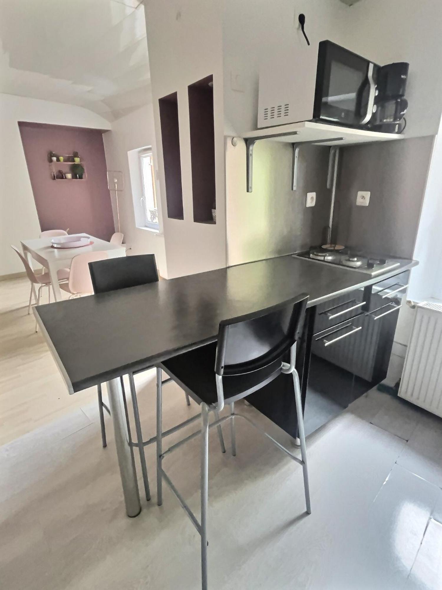 Le Grandthille Apartment ชาลงส์-อ็อง-ชองปาญ ภายนอก รูปภาพ